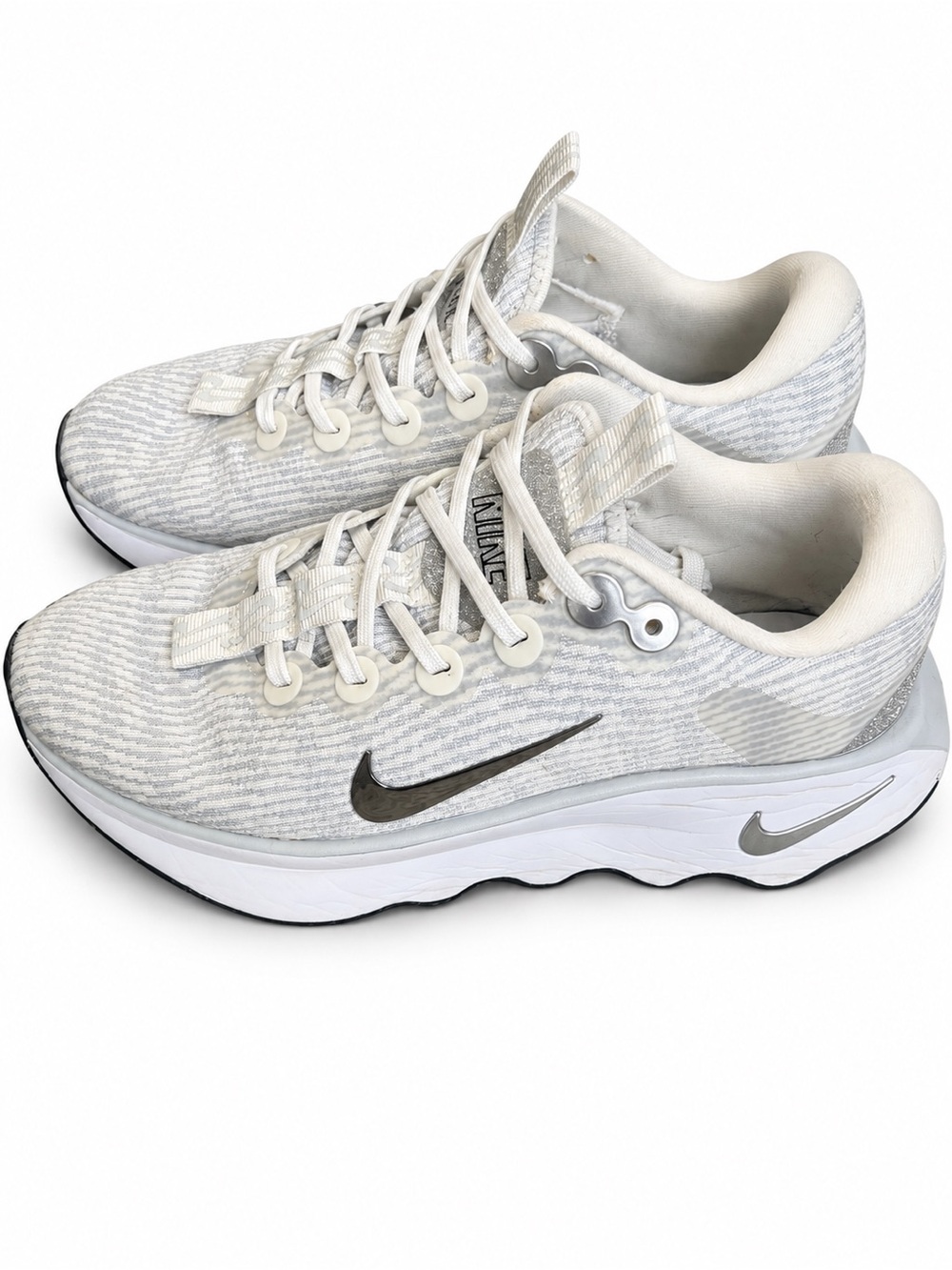 Nike Motiva Premium women’s sneakers